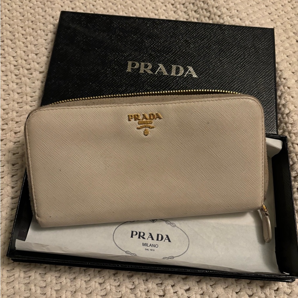 Prada wallet cream authentic